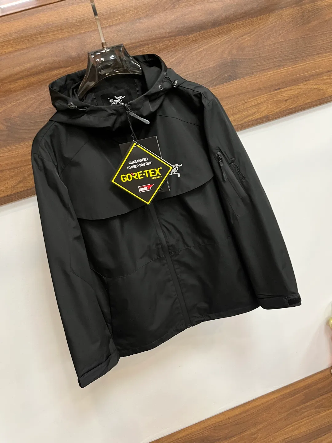 ARCTERYX 2026 New Arrival🧊 ，Original Premium Breathable ， ， ， Quality。 ， Sizes：M～3XL H 2025New Arrival